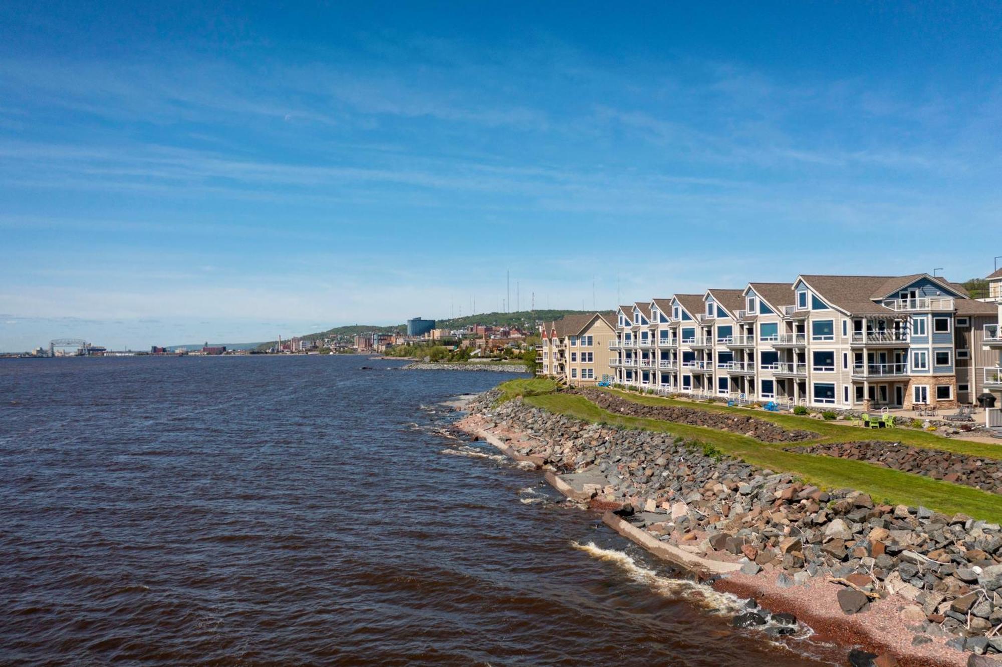 Beacon Pointe On Lake Superior Duluth Exterior photo