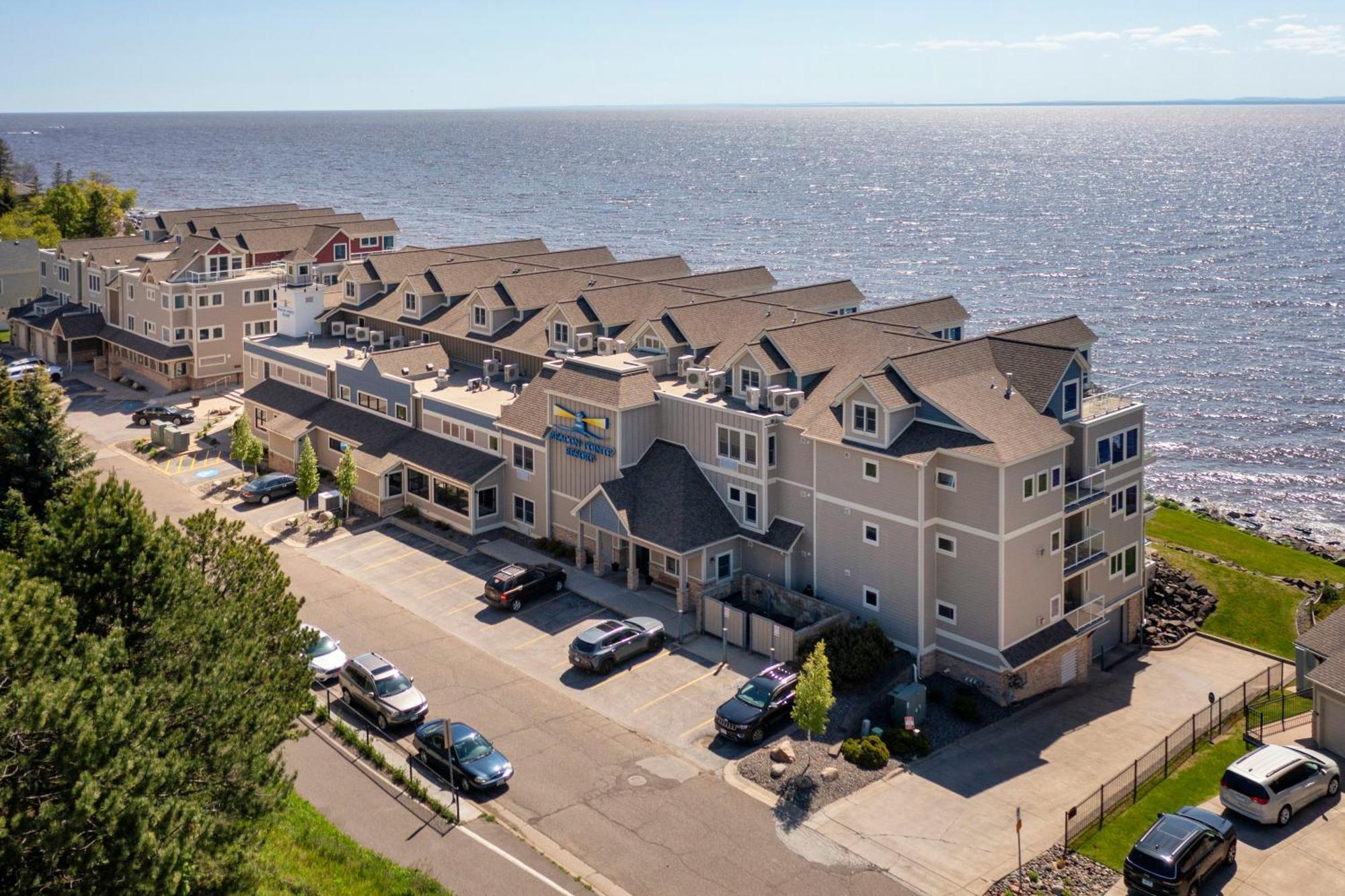 Beacon Pointe On Lake Superior Duluth Exterior photo